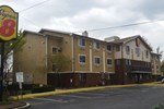 Отель Super 8 Motel - Baltimore Essex Area Отель Super 8 Motel - Baltimore Essex Area