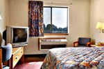 Отель Super 8 Motel York Отель Super 8 Motel York