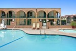 Отель Super 8 Anaheim/Near Disneyland Отель Super 8 Anaheim/Near Disneyland