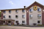 Отель Super 8 Motel - Wheeling Отель Super 8 Motel - Wheeling