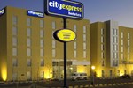 Отель City Express Silao Отель City Express Silao