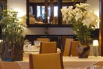 Отель Hotel Garbi Отель Hotel Garbi