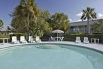 Отель Meridian Hotel & Suites Отель Meridian Hotel & Suites