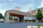 Отель B.W Revere Inn and Suites Отель B.W Revere Inn and Suites