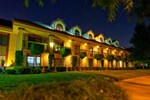 Отель Best Western PLUS Raffles Inn and Suites Отель Best Western PLUS Raffles Inn and Suites