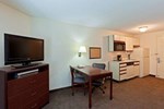 Отель Candlewood Suites Washington-Dulles Herndon Отель Candlewood Suites Washington-Dulles Herndon