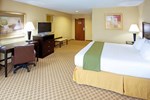 Отель Holiday Inn Express Hotel & Suites Chestertown Отель Holiday Inn Express Hotel & Suites Chestertown