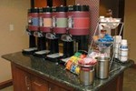 Отель Hampton Inn & Suites Grand Rapids-Airport 28th St Отель Hampton Inn & Suites Grand Rapids-Airport 28th St