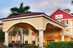 Отель Hawthorn Suites by Wyndham Naples Отель Hawthorn Suites by Wyndham Naples