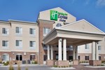 Отель Holiday Inn Express & Suites Cherry Отель Holiday Inn Express & Suites Cherry