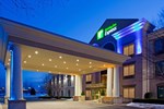 Отель Holiday Inn Express Hotel & Suites Отель Holiday Inn Express Hotel & Suites