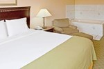 Отель Holiday Inn Express Hotel & Suites Norfolk Airport Отель Holiday Inn Express Hotel & Suites Norfolk Airport