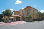 Отель La Quinta Inn Medical Center Отель La Quinta Inn Medical Center