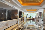 Отель Monarch Skyline Hotel Отель Monarch Skyline Hotel