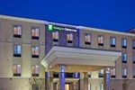 Отель Holiday Inn Express Hotel and Suites Lincoln Airport Отель Holiday Inn Express Hotel and Suites Lincoln Airport