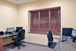 Отель Holiday Inn Express Hotel & Suites Lynnwood Отель Holiday Inn Express Hotel & Suites Lynnwood