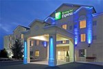 Отель Holiday Inn Express Hotel & Suites Reading Отель Holiday Inn Express Hotel & Suites Reading