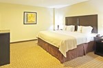 Отель Holiday Inn and Suites Rogers at Pinnacle Hills Отель Holiday Inn and Suites Rogers at Pinnacle Hills