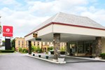 Отель Quality Inn Отель Quality Inn