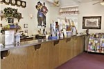 Отель Travelodge Anaheim International Inn Отель Travelodge Anaheim International Inn