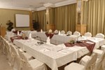 Отель Ramada Kuwait Hotel Отель Ramada Kuwait Hotel