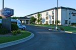 Отель Hampton Inn Milwaukee Airport Отель Hampton Inn Milwaukee Airport
