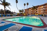 Отель Holiday Inn Hotel & Suites Santa Maria Отель Holiday Inn Hotel & Suites Santa Maria