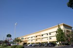 Отель La Quinta Inn And Suites Отель La Quinta Inn And Suites