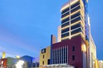 Отель Hotel TS Suites Surabaya Отель Hotel TS Suites Surabaya
