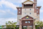 Отель Days Inn Vancoouver Airport Отель Days Inn Vancoouver Airport