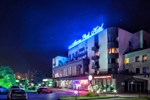 Маринс Парк Отель Маринс Парк Отель