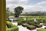 Отель Urbino Resort Отель Urbino Resort