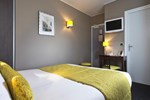 Отель Hôtel Des Arts Отель Hôtel Des Arts