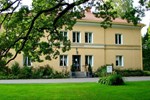 Отель Hämeenkylä Manor Отель Hämeenkylä Manor