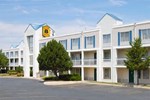 Отель Super 8 Motel - Madison East Wi Отель Super 8 Motel - Madison East Wi