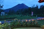 Отель Arenal Volcano Inn Отель Arenal Volcano Inn