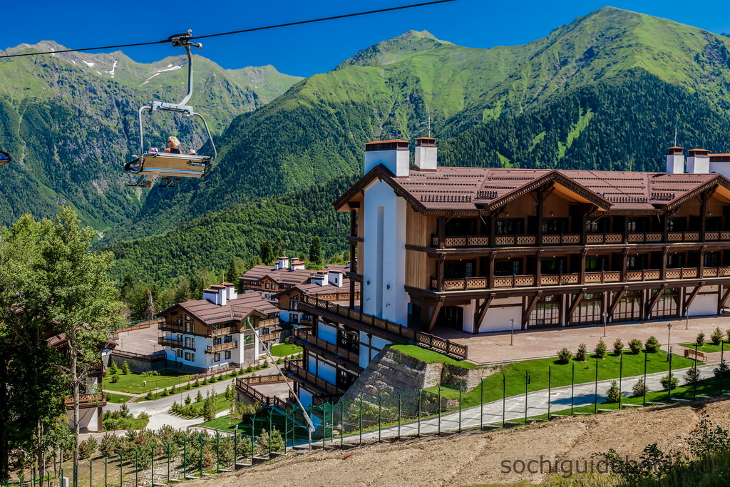 В горах Сочи открылся летний туристический сезон