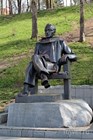 Памятник писателю Николаю Задорнову