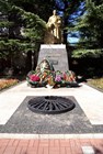 Памятник неизвестному солдату и вечный огонь