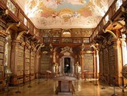 Библиотека в монастыре