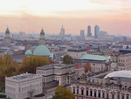 Вид на центральную часть Берлина, на переднем плане Unter den Linden
