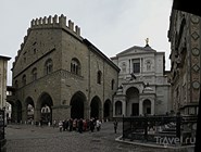 Портал собора в Бергамо