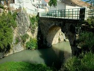Средневековый мост в Гранаде