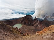 Вулканическое озеро на Камчатке
