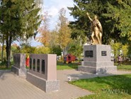 Памятник павшим в Великой Отечественной войне жителям села Вятское