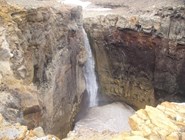 Водопад в Каньоне Опасный