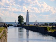 Канал Петровского дока и маяк
