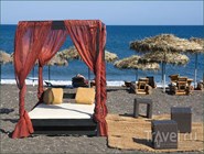 Песчано-ракушечный пляж, остров Санторин, Греция