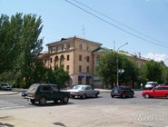 Проспект Ленина в старой части Волжского