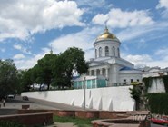 Покровский собор со стороны площади Детей